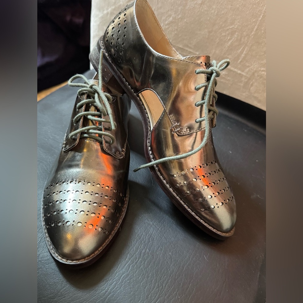 Louise Et Cie Cut Out Oxfords - Picture 1 of 5